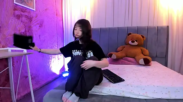 Snapshot of Miyuki_wolf chatting on 03.19.25 Miyuki wolf online show from 03.19.25