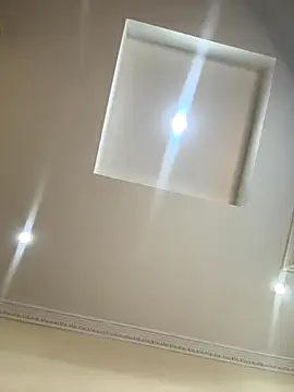 Snapshot of Ivelleee_ chatting on 11.19.25 Ivelleee online show from 11.19.25