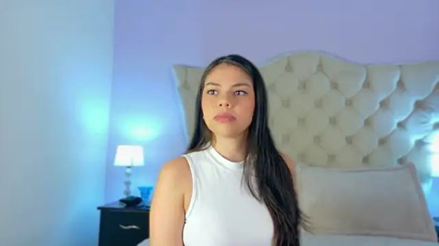 CarolineNasty online show from 04.20.26