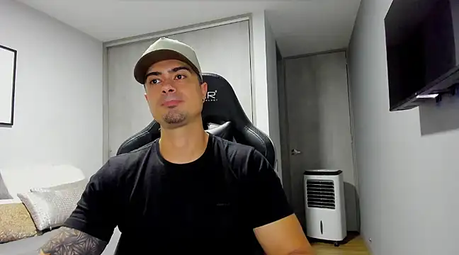 Dante Storm online show from 03.11.25