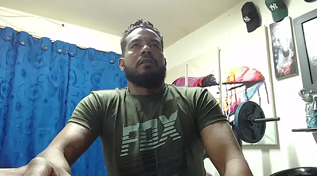 Snapshot of BladeFoxxx1 chatting on 03.12.25 BladeFoxxx1 online show from 03.12.25