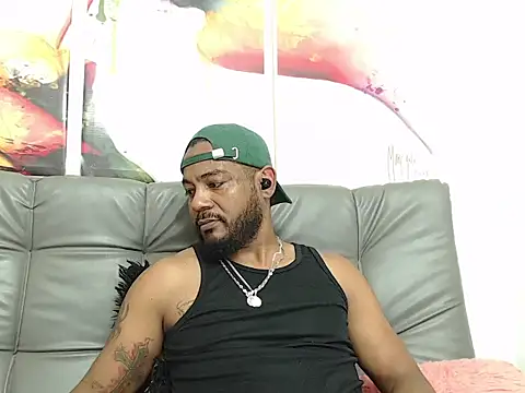 Snapshot of BladeFoxxx1 chatting on 10.15.25 BladeFoxxx1 online show from 10.15.25