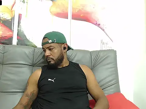 Snapshot of BladeFoxxx1 chatting on 10.17.25 BladeFoxxx1 online show from 10.17.25