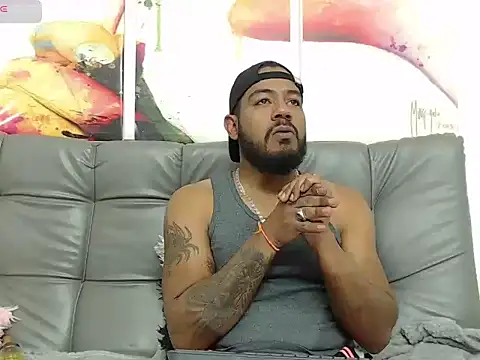 Snapshot of BladeFoxxx1 chatting on 10.23.25 BladeFoxxx1 online show from 10.23.25