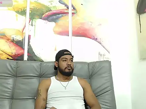 Snapshot of BladeFoxxx1 chatting on 10.31.25 BladeFoxxx1 online show from 10.31.25