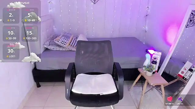 Snapshot of Brithanycullen chatting on 09.19.25 Brithanycullen online show from 09.19.25