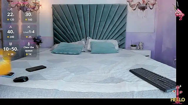 Snapshot of JulietSofia chatting on 09.27.25 JulietSofia online show from 09.27.25