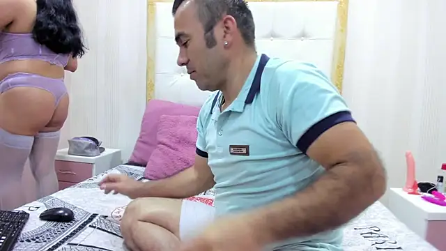 Snapshot of Mariham-Murath chatting on 03.19.25 Mariham-Murath online show from 03.19.25