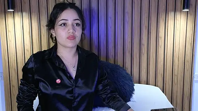 Snapshot of Isa_1207 chatting on 09.16.25 Isa 1207 online show from 09.16.25