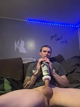 Stillhard8925 online show from 10.24.25