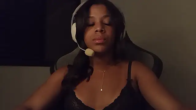 cammydebora online show from 10.08.25