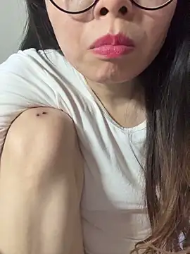 Snapshot of aa520uv chatting on 12.01.25 aa520uv online show from 12.01.25