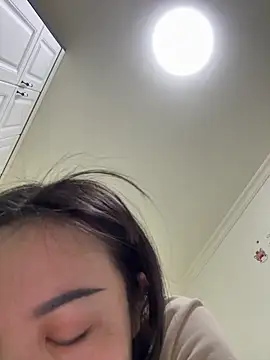 Snapshot of aa520uv chatting on 12.15.25 aa520uv online show from 12.15.25