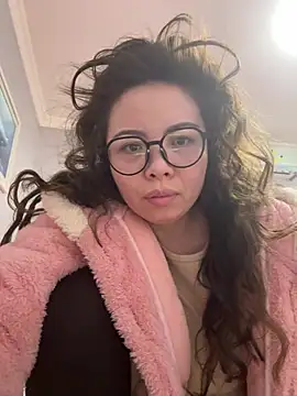 Snapshot of aa520uv chatting on 02.16.26 aa520uv online show from 02.16.26