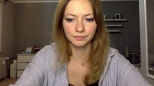 Snapshot of MillieShow chatting on 02.10.26 MillieShow online show from 02.10.26