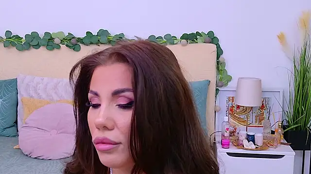 CelineReys online show from 09.12.25