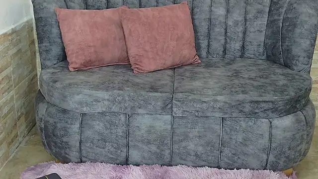 Snapshot of mollysweet11 chatting on 10.15.25 mollysweet11 online show from 10.15.25