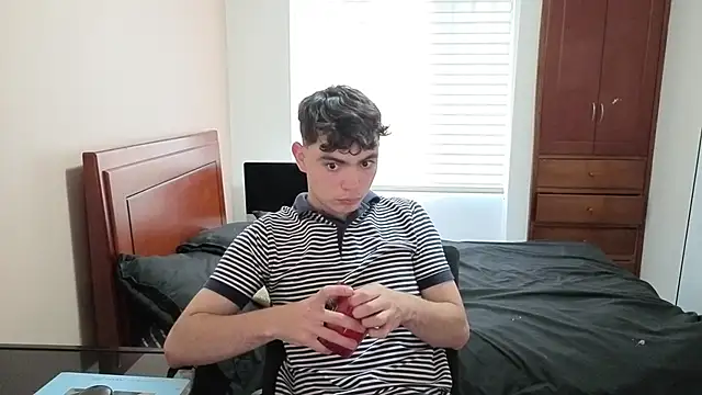 lukeboyce33 online show from 02.26.26