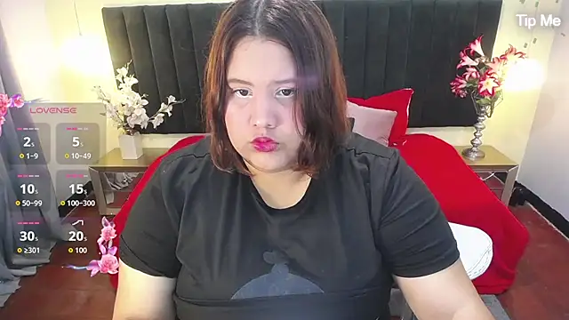 Snapshot of ailyn_maury chatting on 09.11.25 ailyn maury online show from 09.11.25