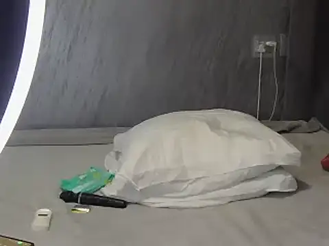 Snapshot of Hotytoty26 chatting on 10.21.25 Hotytoty26 online show from 10.21.25