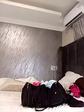 Snapshot of Hotytoty26 chatting on 11.15.25 Hotytoty26 online show from 11.15.25