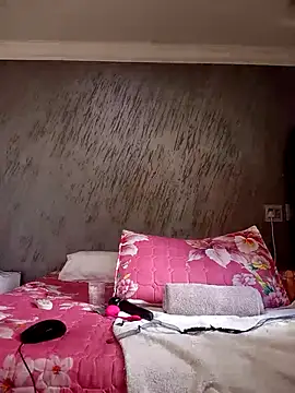 Snapshot of Hotytoty26 chatting on 11.19.25 Hotytoty26 online show from 11.19.25