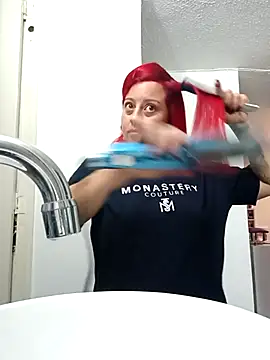 Snapshot of LEIDY_LORENA chatting on 10.07.25 LEIDY LORENA online show from 10.07.25