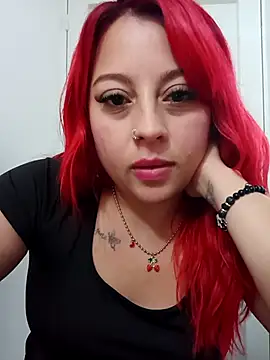 Snapshot of LEIDY_LORENA chatting on 10.30.25 LEIDY LORENA online show from 10.30.25