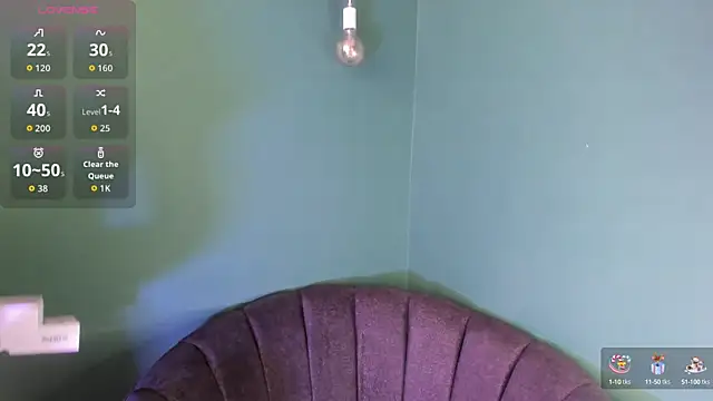 Alice 26  online show from 09.17.25