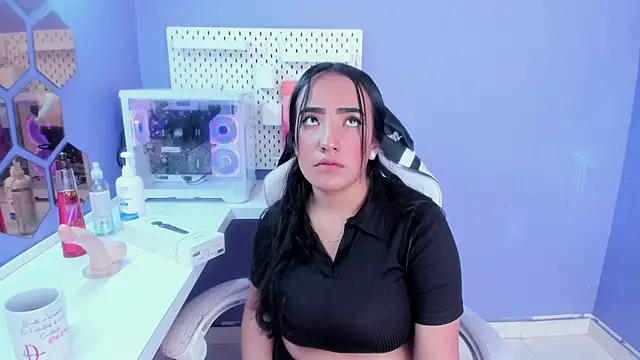 Alice 26  online show from 01.19.26