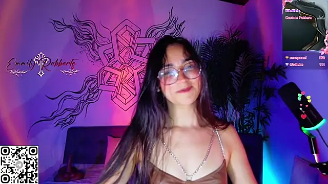Snapshot of Emmi_Roberts chatting on 05.15.26 Emmi Roberts online show from 05.15.26