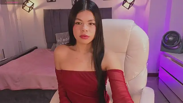 Snapshot of Pretty_Johnson_ chatting on 07.18.26 Pretty Johnson online show from 07.18.26