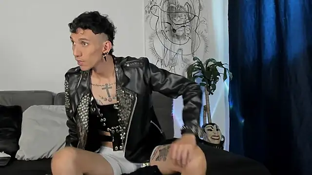 Snapshot of Giotrashy chatting on 06.20.26 Giotrashy online show from 06.20.26