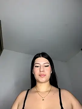 Snapshot of Saanvi21 chatting on 11.26.25 Saanvi21 online show from 11.26.25