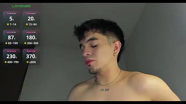 Snapshot of cmzo_ chatting on 01.19.26 cmzo online show from 01.19.26