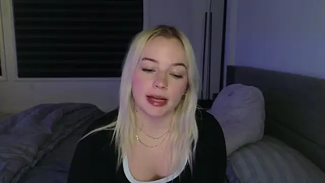 margot robbie7 online show from 11.19.25