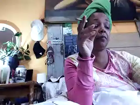 Snapshot of Tatyhotevony chatting on 03.20.25 Tatyhotevony online show from 03.20.25