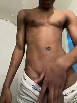 Snapshot of Renoirmonter chatting on 03.13.25 Renoirmonter online show from 03.13.25