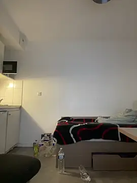 Snapshot of Renoirmonter chatting on 10.16.25 Renoirmonter online show from 10.16.25