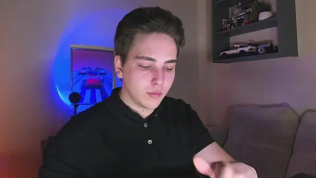 Snapshot of Eric_ether chatting on 11.08.25 Eric ether online show from 11.08.25