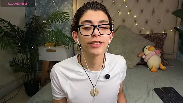 Snapshot of Matty_Sparkk chatting on 02.09.26 Matty Sparkk online show from 02.09.26