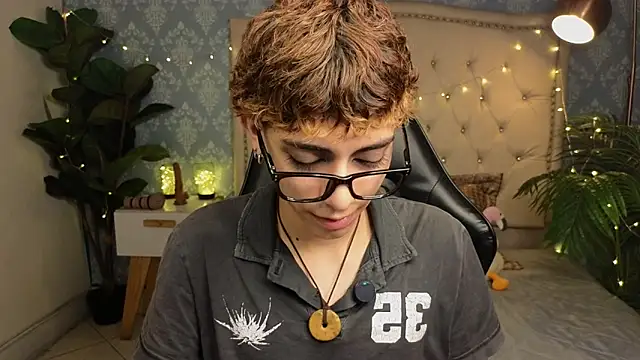 Snapshot of Matty_Sparkk chatting on 02.22.26 Matty Sparkk online show from 02.22.26