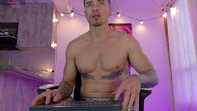 Ryannblue07 online show from 12.01.25