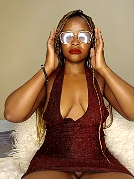 Snapshot of ShyTiny_Bae chatting on 01.12.26 ShyTiny Bae online show from 01.12.26