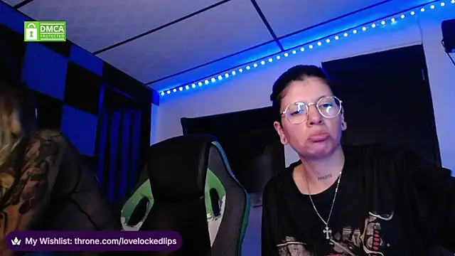 Snapshot of lovelockedlips chatting on 07.16.26 lovelockedlips online show from 07.16.26