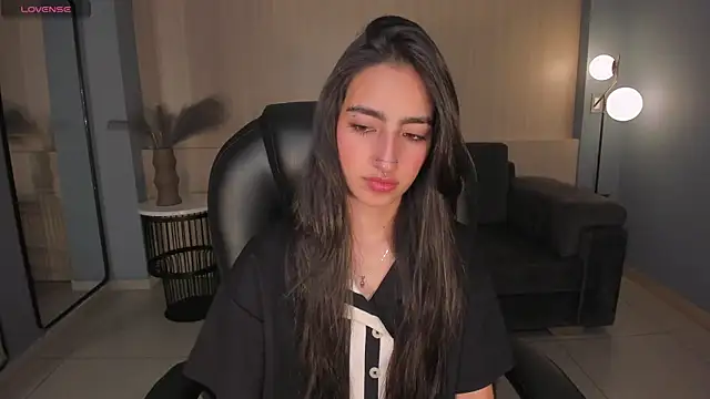 Snapshot of LarisaSmirnov chatting on 09.15.25 LarisaSmirnov online show from 09.15.25