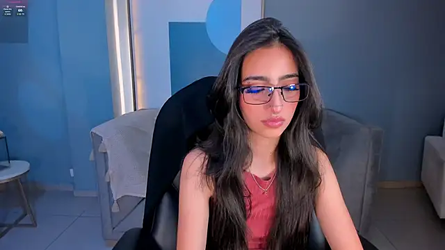 Snapshot of LarisaSmirnov chatting on 10.02.25 LarisaSmirnov online show from 10.02.25