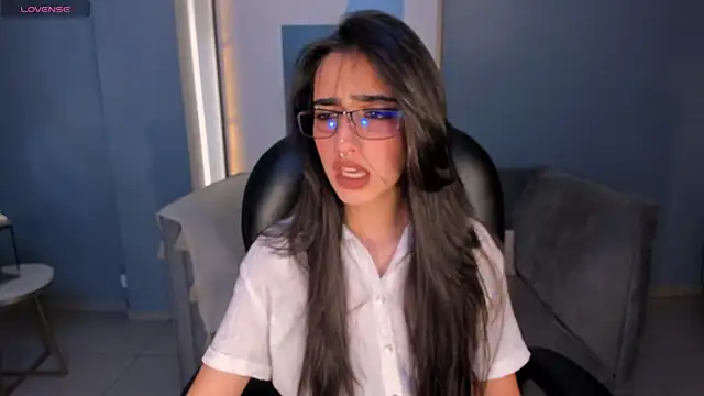 Snapshot of LarisaSmirnov chatting on 10.03.25 LarisaSmirnov online show from 10.03.25