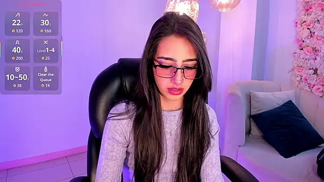 Snapshot of LarisaSmirnov chatting on 10.04.25 LarisaSmirnov online show from 10.04.25