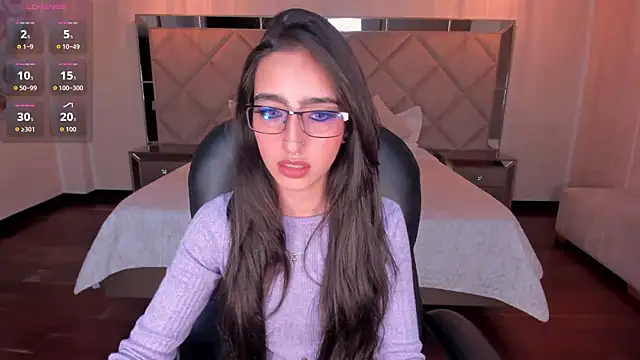 Snapshot of LarisaSmirnov chatting on 11.03.25 LarisaSmirnov online show from 11.03.25